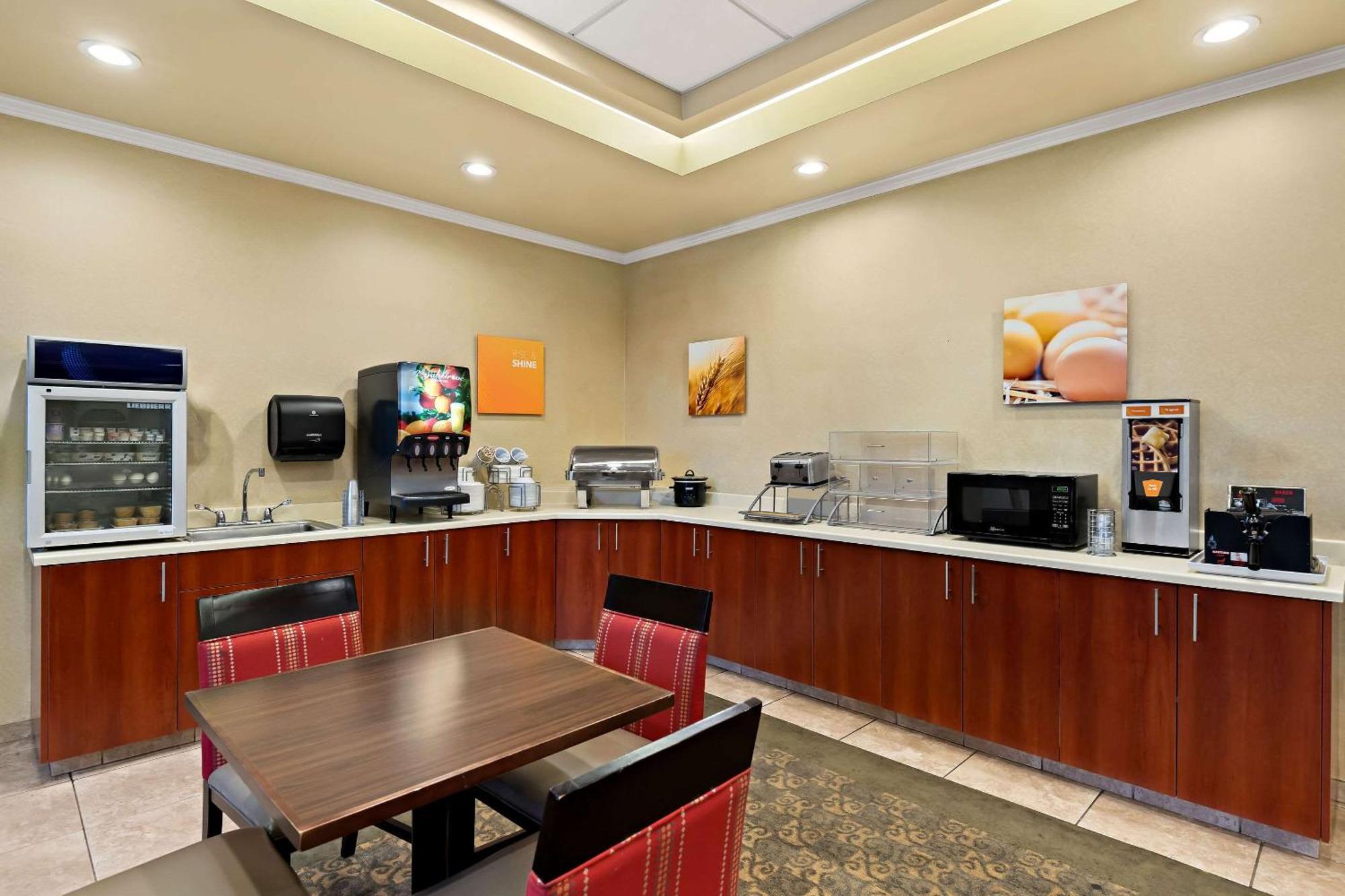 Comfort Inn & Suites Creswell Экстерьер фото