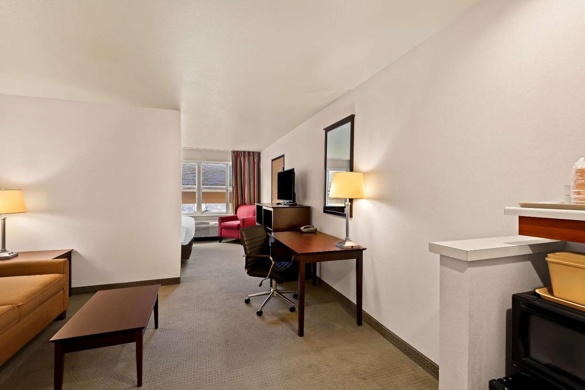 Comfort Inn & Suites Creswell Экстерьер фото