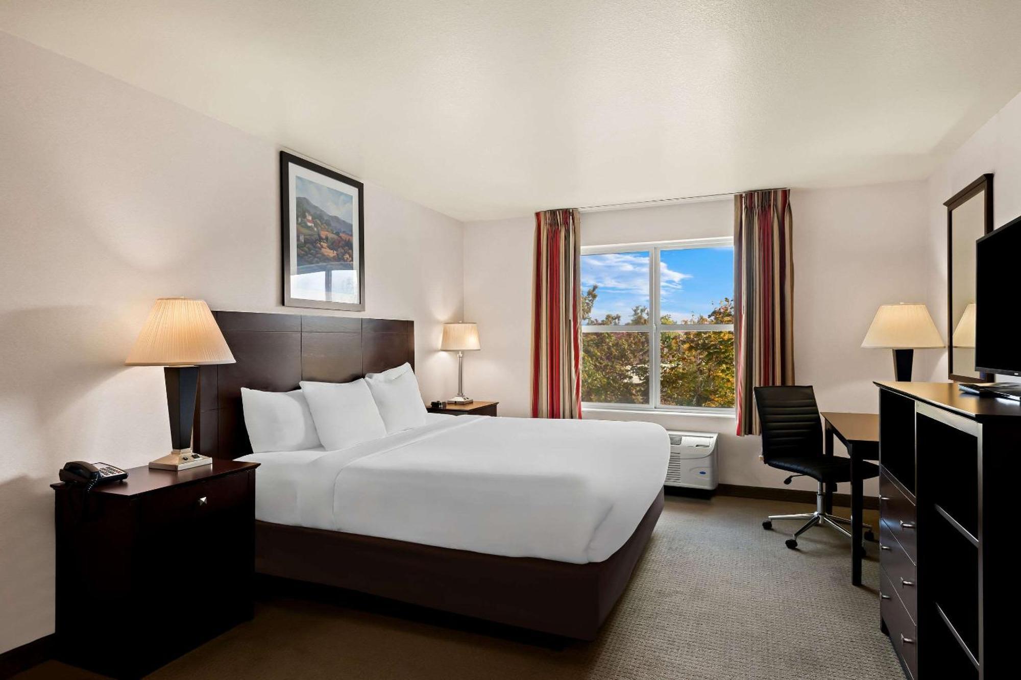 Comfort Inn & Suites Creswell Экстерьер фото
