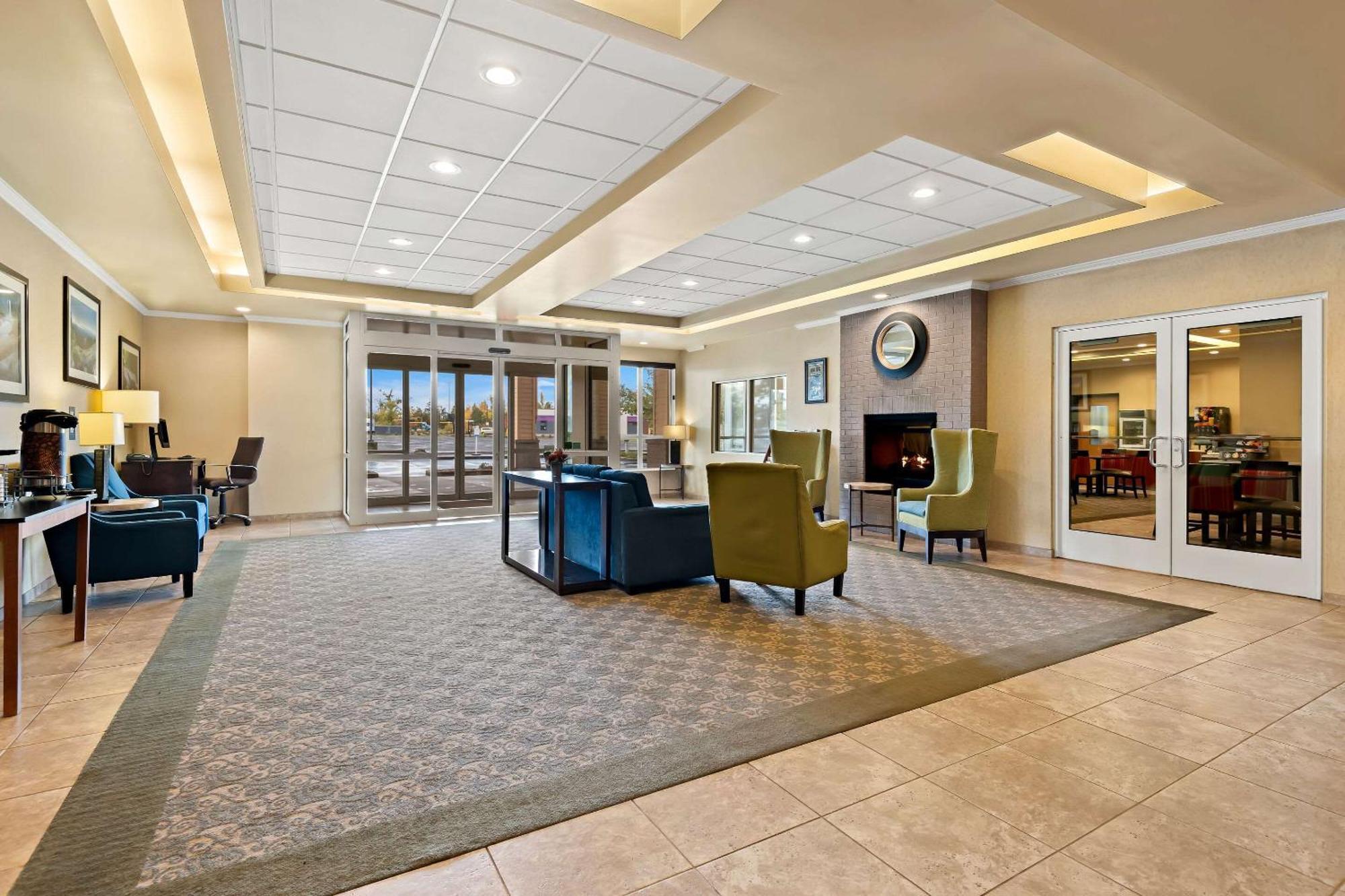 Comfort Inn & Suites Creswell Экстерьер фото