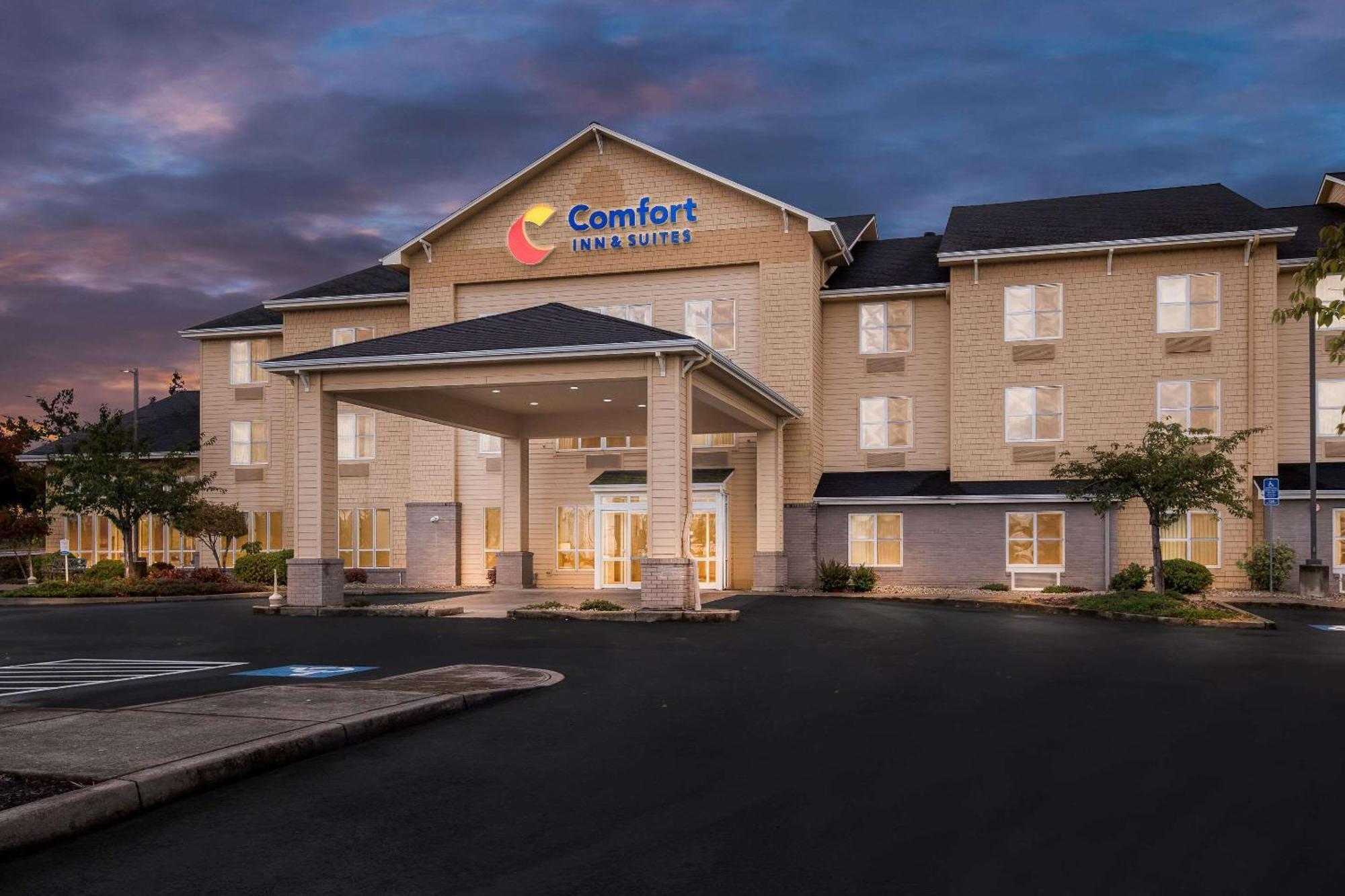 Comfort Inn & Suites Creswell Экстерьер фото