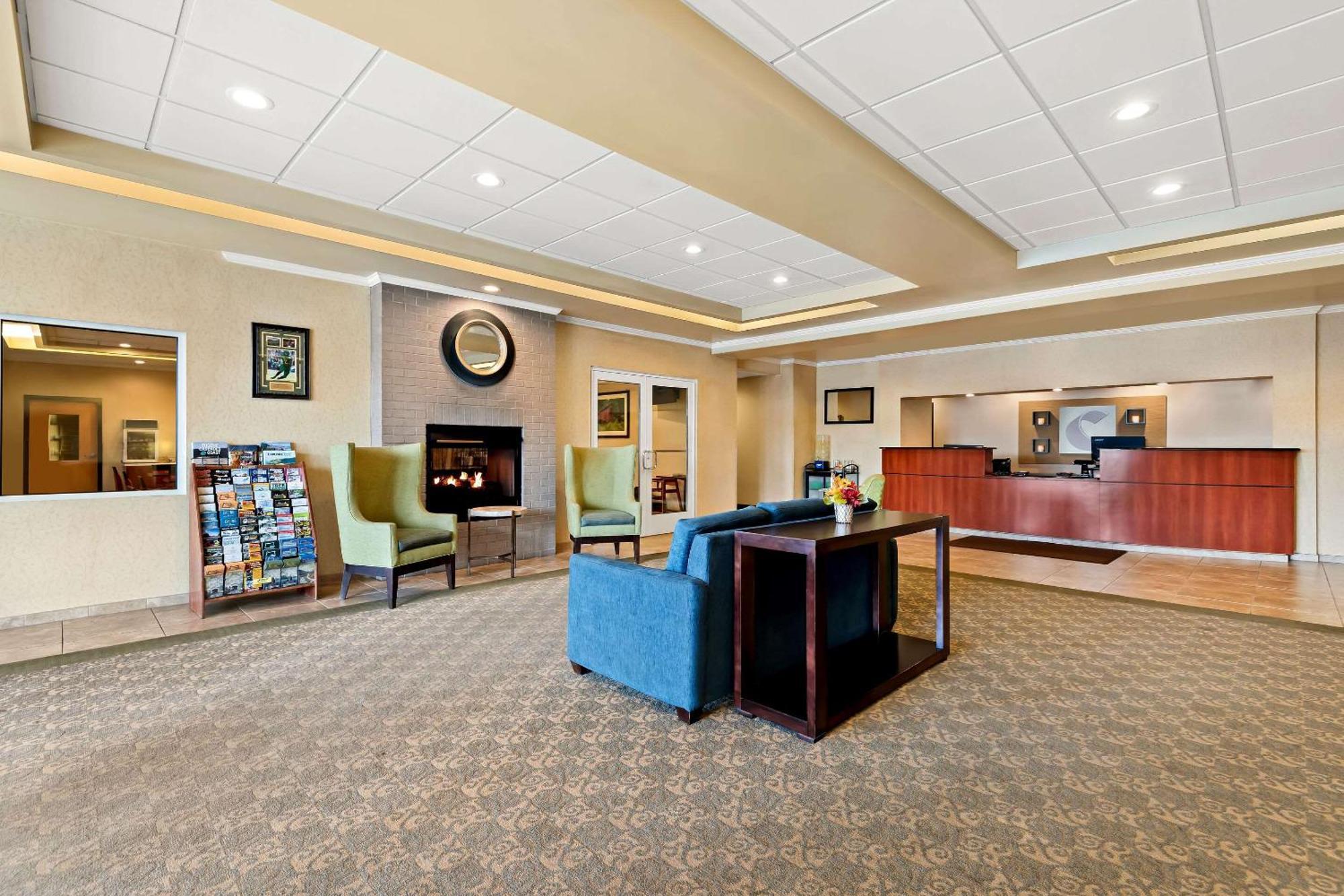 Comfort Inn & Suites Creswell Экстерьер фото